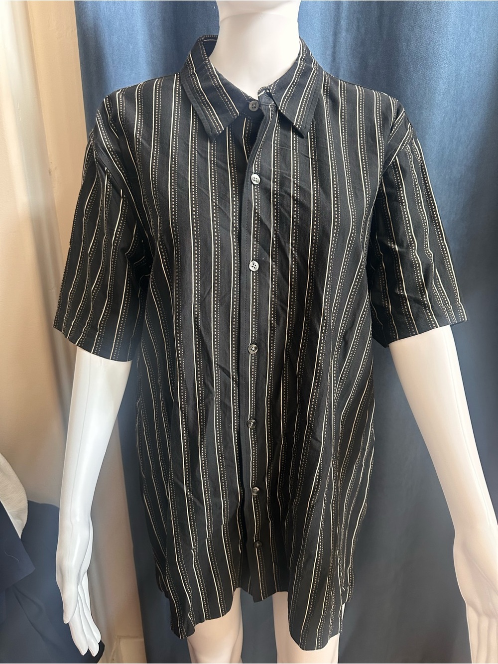 Vintage Y2K Alfani Men's Black Striped Button Down Shirt - Size L NWOT